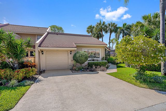 709 Windermere Way, Palm Beach Gardens, FL 33418