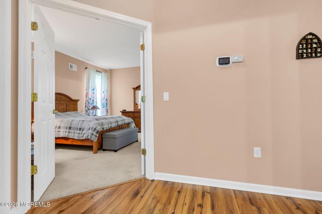 31 Country Walk Boulevard, Whiting, NJ 08759