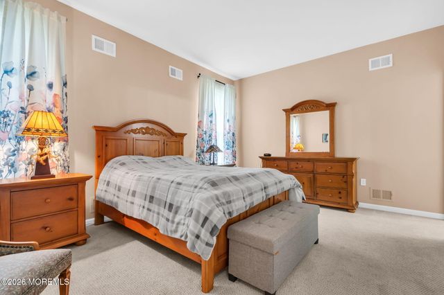 31 Country Walk Boulevard, Whiting, NJ 08759