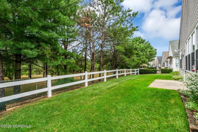 31 Country Walk Boulevard, Whiting, NJ 08759