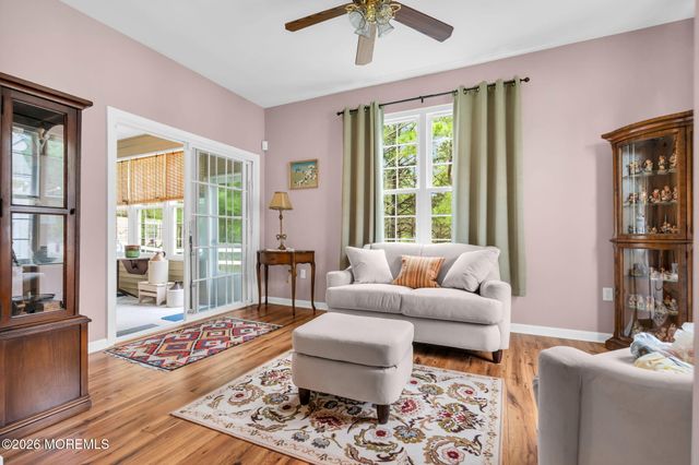 31 Country Walk Boulevard, Whiting, NJ 08759