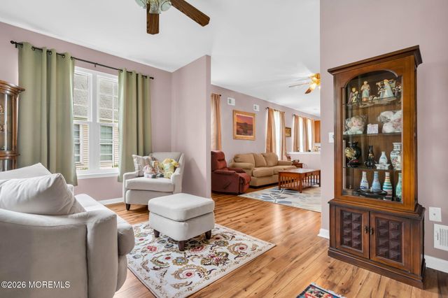 31 Country Walk Boulevard, Whiting, NJ 08759