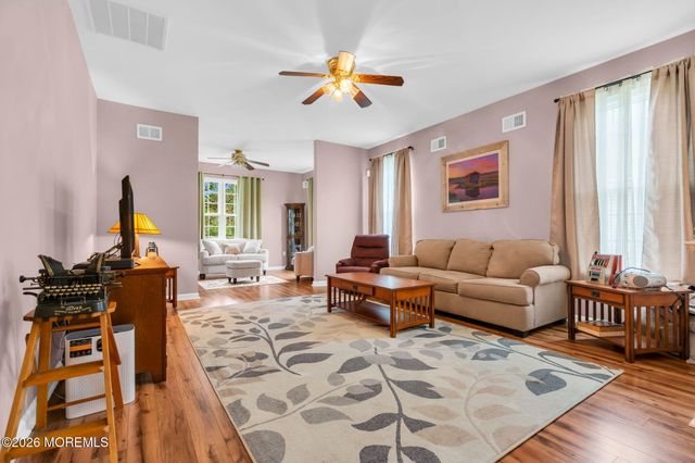 31 Country Walk Boulevard, Whiting, NJ 08759