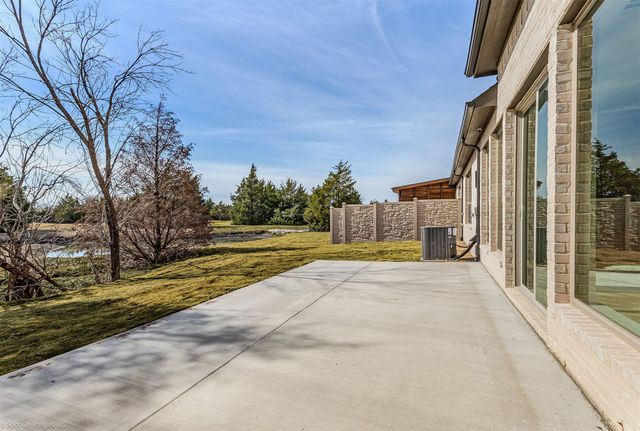 1710 Governors Boulevard, Heath, TX 75032