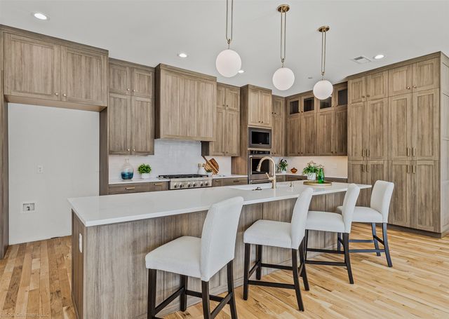 1710 Governors Boulevard, Heath, TX 75032