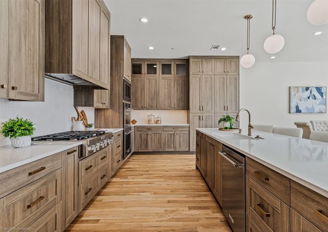 1710 Governors Boulevard, Heath, TX 75032