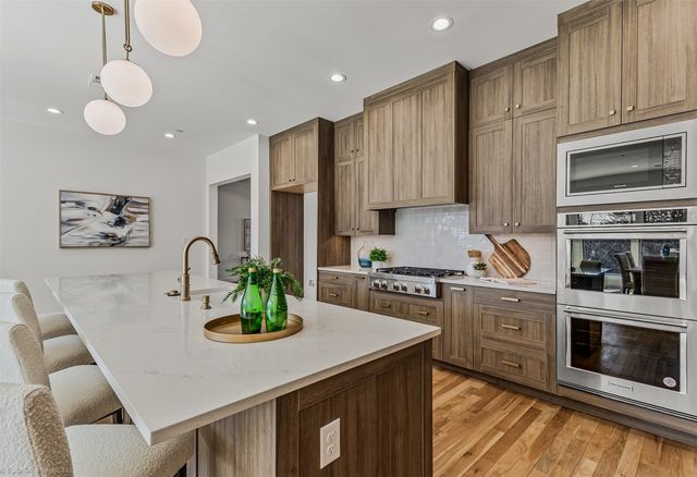 1710 Governors Boulevard, Heath, TX 75032