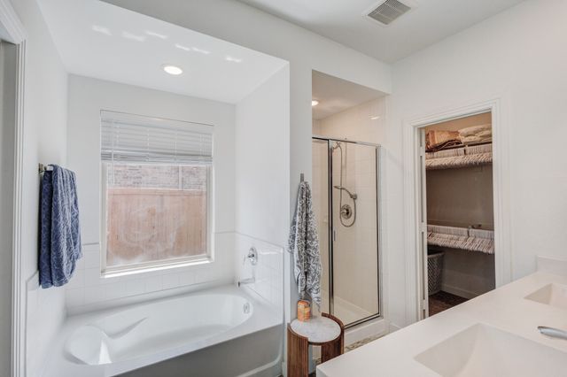 3504 Sweet Grass Drive, Aubrey, TX 76227