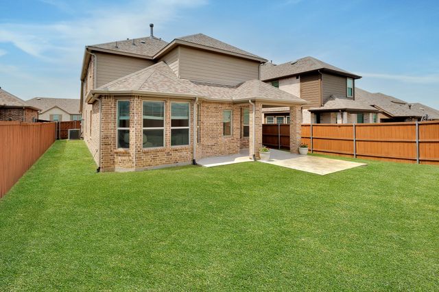 3504 Sweet Grass Drive, Aubrey, TX 76227