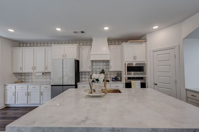 3504 Sweet Grass Drive, Aubrey, TX 76227