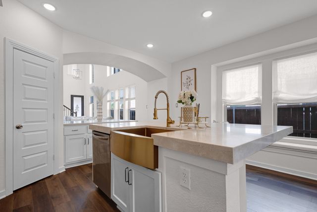 3504 Sweet Grass Drive, Aubrey, TX 76227