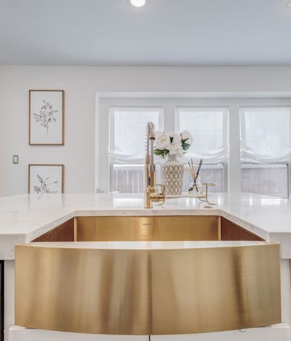 3504 Sweet Grass Drive, Aubrey, TX 76227