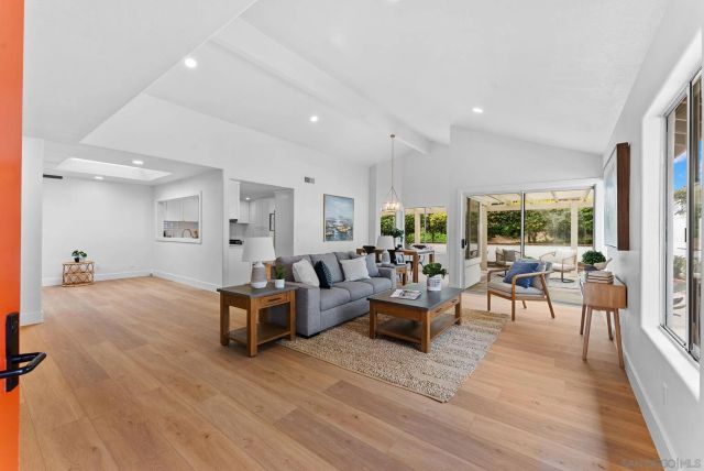 4695 Adra Way, Oceanside, CA 92056