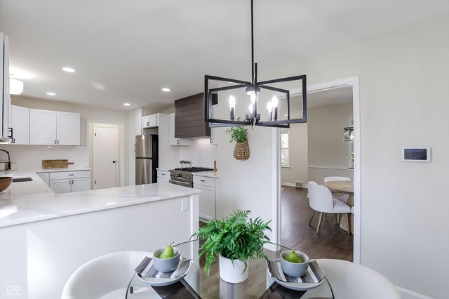 4749 Kessler View Drive, Indianapolis, IN 46220