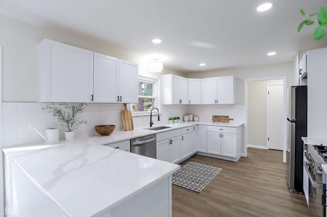 4749 Kessler View Drive, Indianapolis, IN 46220