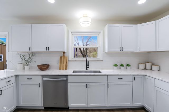 4749 Kessler View Drive, Indianapolis, IN 46220