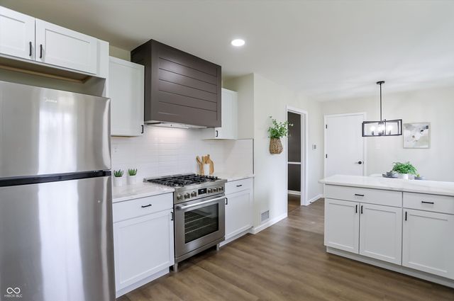 4749 Kessler View Drive, Indianapolis, IN 46220