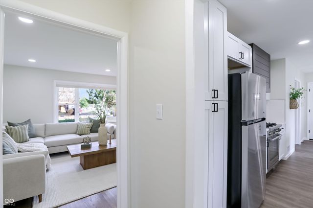 4749 Kessler View Drive, Indianapolis, IN 46220