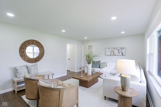 4749 Kessler View Drive, Indianapolis, IN 46220