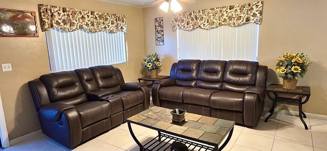 1481 SW 7th Terrace, Deerfield Beach, FL 33441