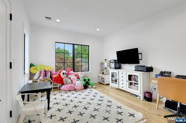 58 Spring Avenue, Bergenfield, NJ 07621