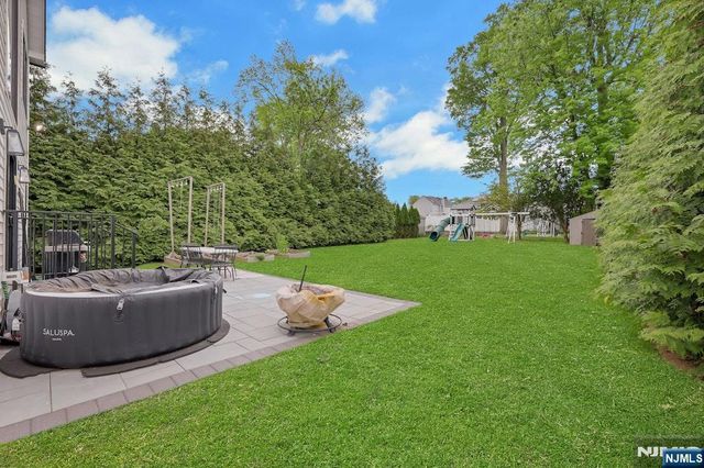 58 Spring Avenue, Bergenfield, NJ 07621