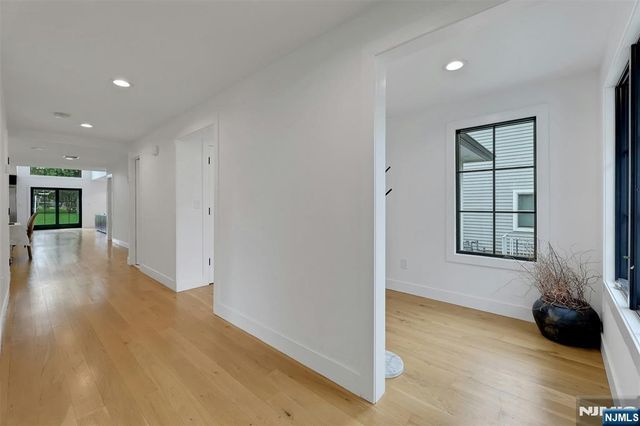 58 Spring Avenue, Bergenfield, NJ 07621