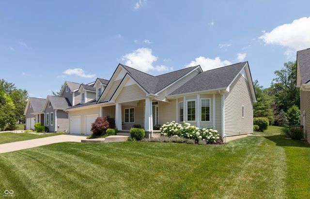 5560 Treeline Drive, Columbus, IN 47201