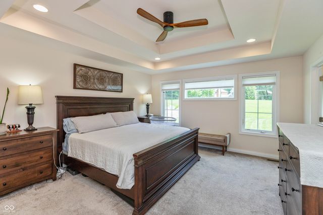 5560 Treeline Drive, Columbus, IN 47201
