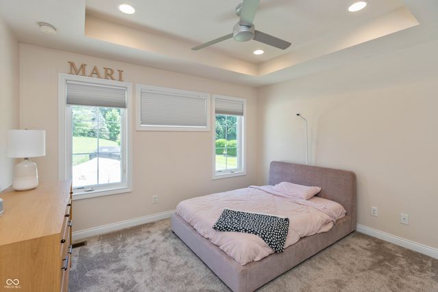5560 Treeline Drive, Columbus, IN 47201