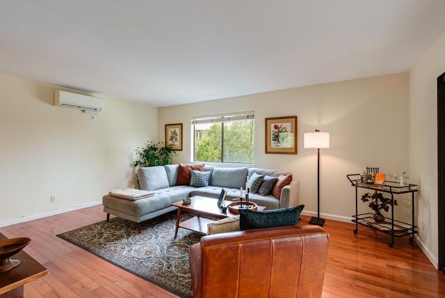 938 Clark Avenue 50, Mountain View, CA 94040
