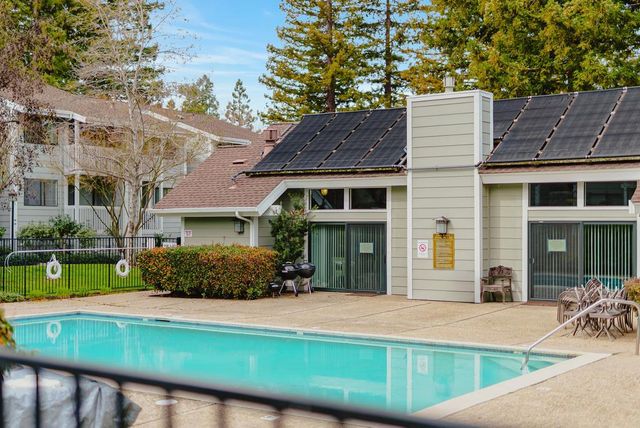 938 Clark Avenue 50, Mountain View, CA 94040