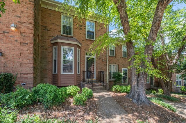 3110 W End Cir Apt 2, Nashville, TN 37203