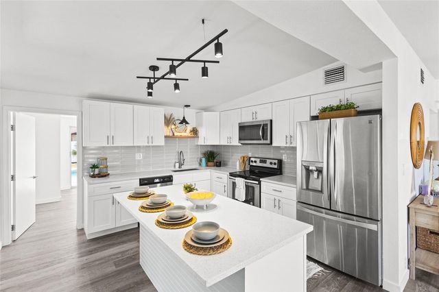 4124 60TH STREET COURT W, Bradenton, FL 34209