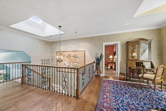 64 Forest Gate Circle, Oak Brook, IL 60523