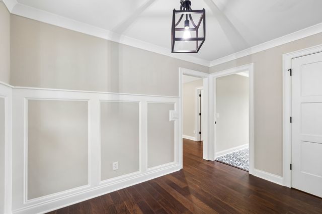 2965 N Thompson Ln, Murfreesboro, TN 37129