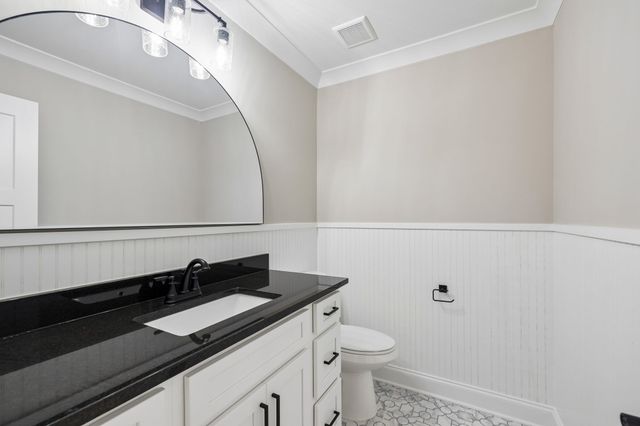 2965 N Thompson Ln, Murfreesboro, TN 37129