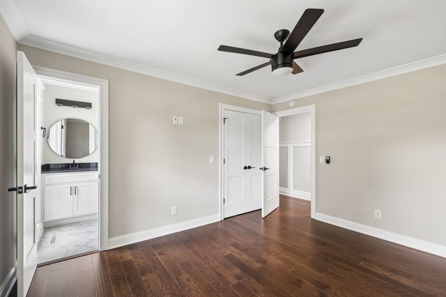 2965 N Thompson Ln, Murfreesboro, TN 37129