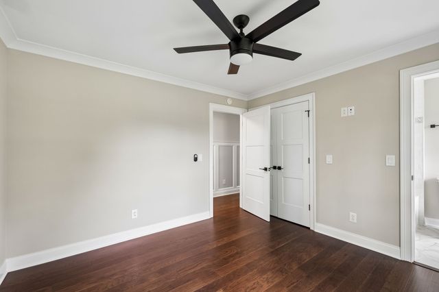 2965 N Thompson Ln, Murfreesboro, TN 37129