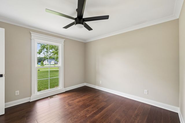 2965 N Thompson Ln, Murfreesboro, TN 37129