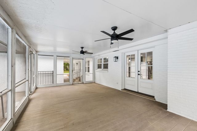 2965 N Thompson Ln, Murfreesboro, TN 37129