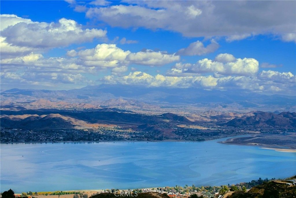 Image 19 of property listing at 16700 Joy Street, Lake Elsinore, CA 92530