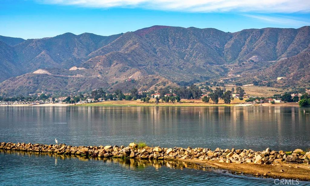 Image 2 of property listing at 16700 Joy Street, Lake Elsinore, CA 92530