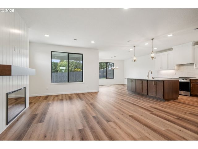 2119 Nw 17TH Pl, Battle Ground, WA 98604