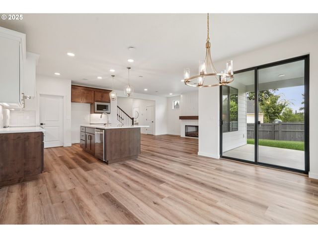 2119 Nw 17TH Pl, Battle Ground, WA 98604