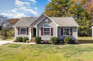 1016 S Philwood Court, Fuquay Varina, NC 27526