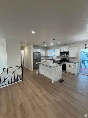 5557 W JOSHUA CIR, West Jordan, UT 84081