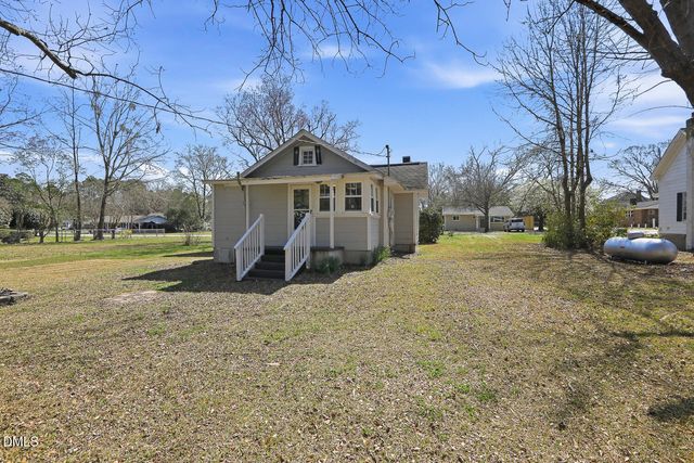 125 E Lillington Street, Angier, NC 27501