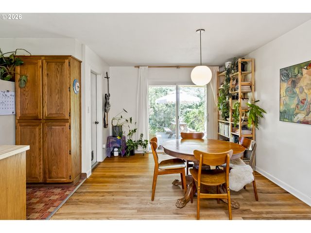 13334 Se CLAY St, Portland, OR 97233