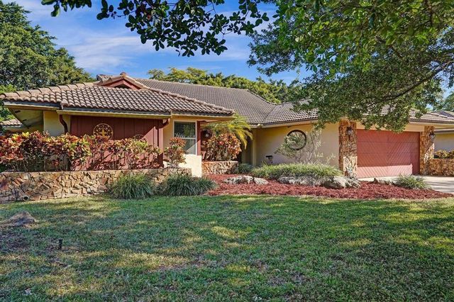 9924 NW 3rd Place, Coral Springs, FL 33071